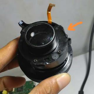 Service Lensa DSLR dan Mirorrles Macet ( zoom stuck ) di Banyuwangi Service Lensa DSLR dan Mirorrles Macet ( zoom stuck ) di Banyuwangi